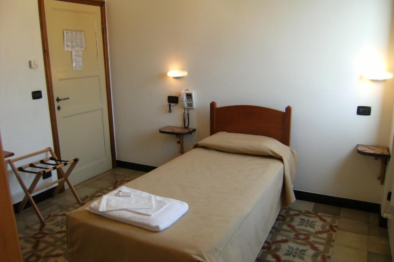 Albergo Vittoria Busalla Ngoại thất bức ảnh